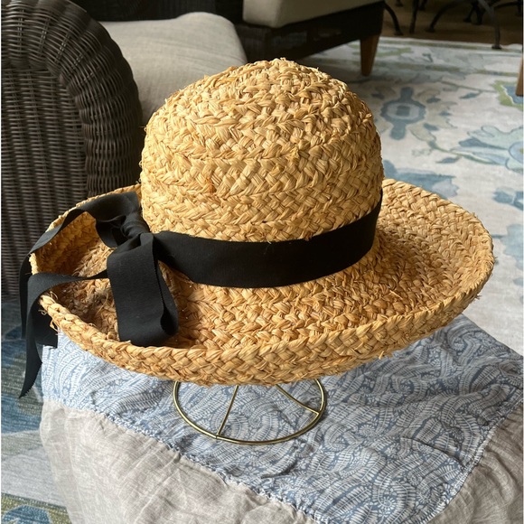 Fabulous Braided Ratan Hat with Grosgrain Bow. Great Condition. Adjustable. main image 9